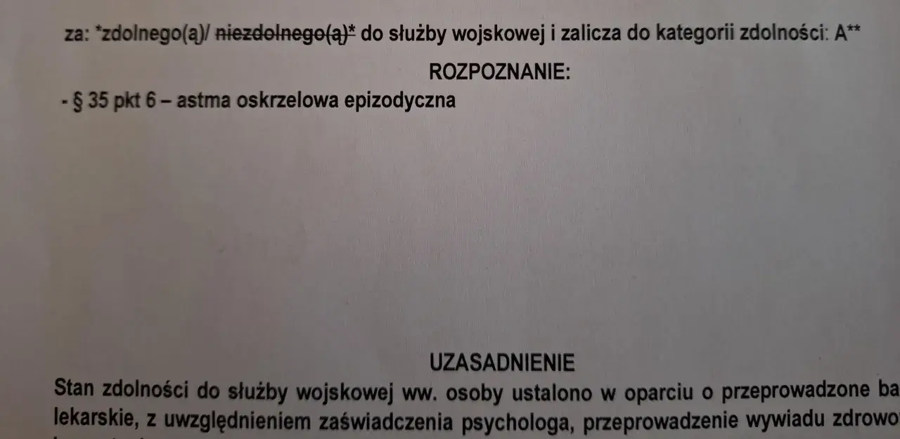 Orzeczenie o niezdolności do służby wojskowej, kategoria wojskowa c. Rozpoznanie: astma oskrzelowa epizodyczna.