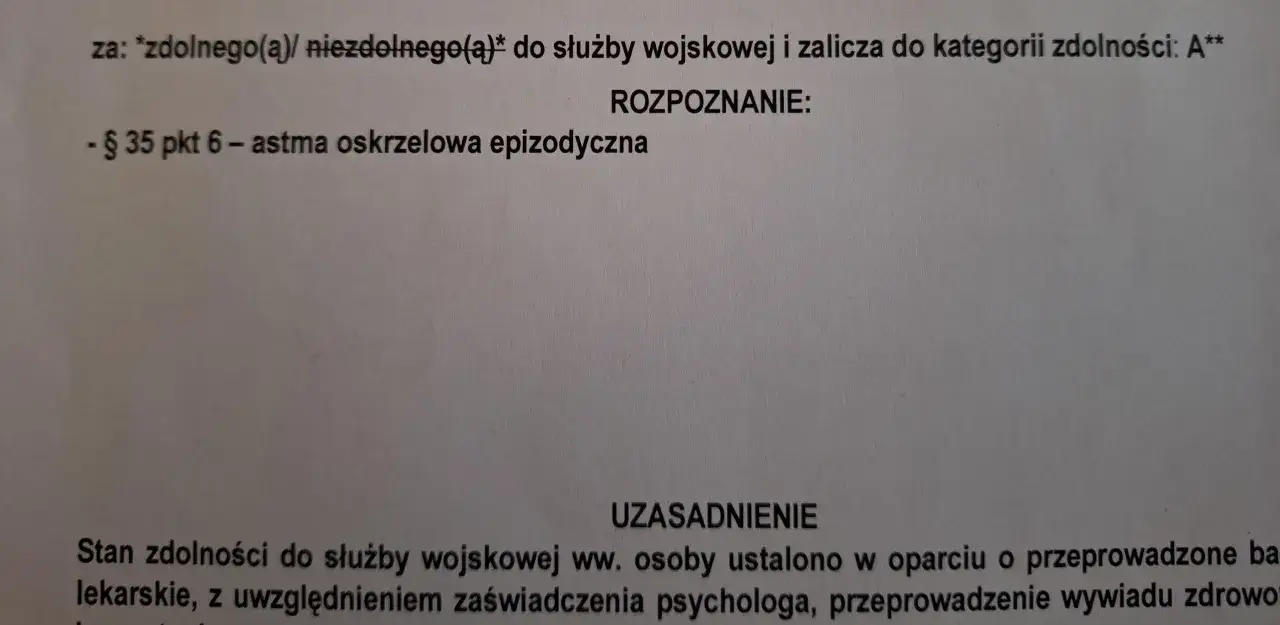 Orzeczenie o zdolności do służby wojskowej, kategoria e wojsko. Rozpoznanie: astma oskrzelowa epizodyczna.